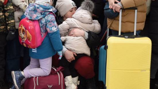 Over 100,000 people cross from Ukraine to Poland in last 24 hours