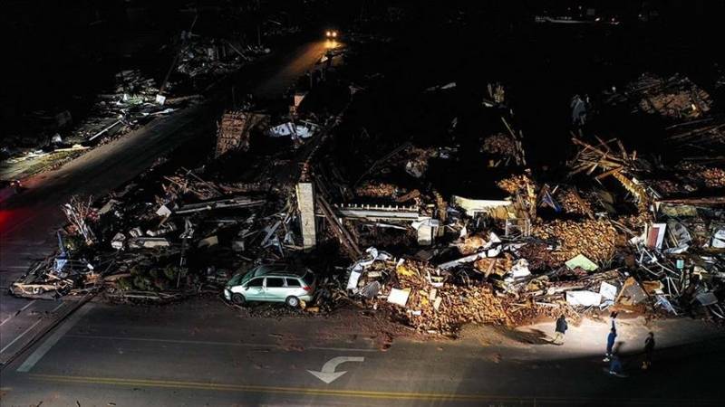 'Mayfield's dead': US city’s residents plead for help in tornado aftermath