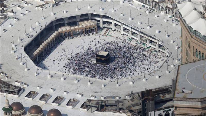 Pilgrims allowed inside Grand Mosque in Mecca after completing mandatory 3-day quarantine on their arrival