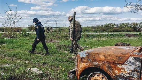 Red Cross says it registered hundreds of Ukrainian prisoners of war from Mariupol