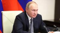 Putin accuses Ukraine of trying to stop foreign nationals from leaving country