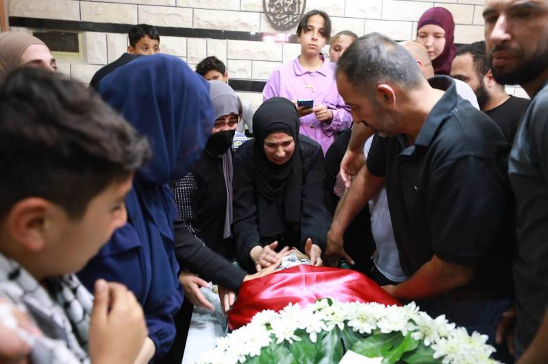 “Israeli” army shot dead Palestinian teen in West Bank