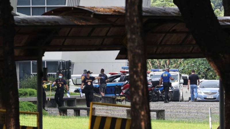 Deadly shooting at university graduation in Philippines