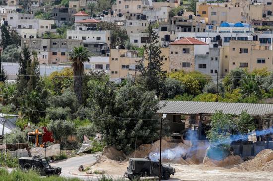 “Israel” kills Palestinian suspect in West Bank raid