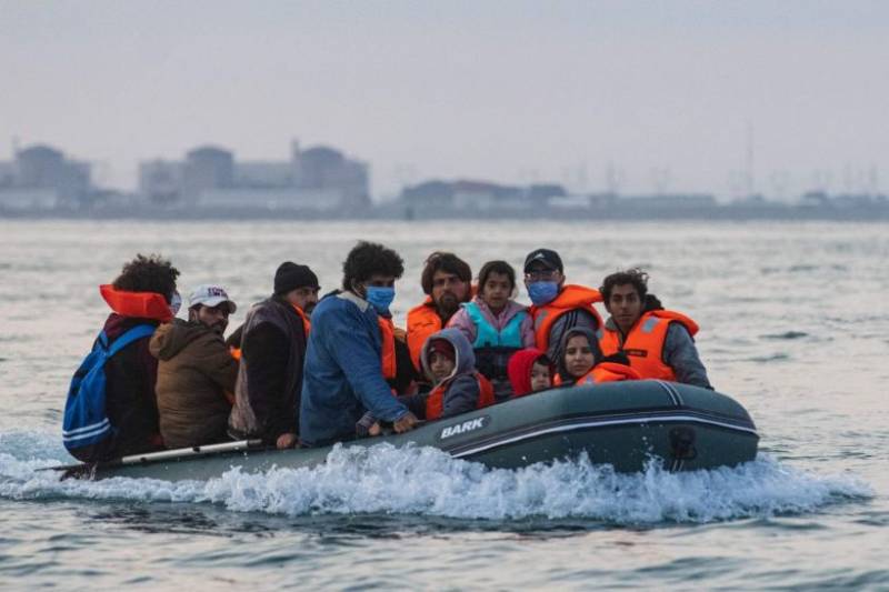 Around 8,000 people arrived in UK this year via journeys across English Channel
