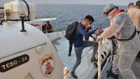 100 asylum seekers held on Turkey&#039;s Aegean coast