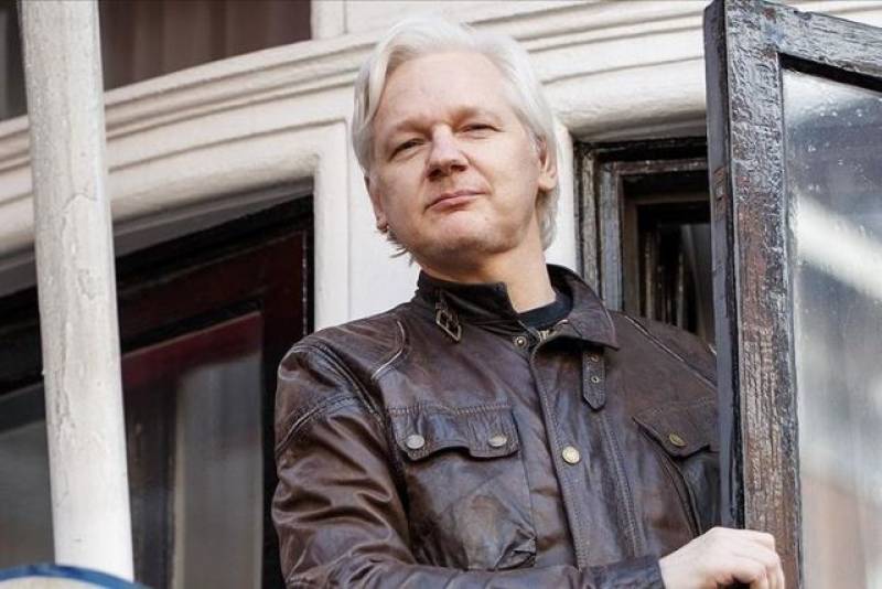 Julian Assange marries fiancee in London prison
