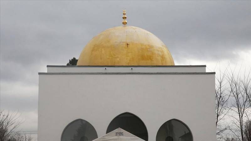 Threatening Notice to French mosque containing death threats and insulting messages against Muslims