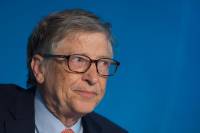 Microsoft founder Bill Gates dropped to fifth place in the list of the world&#039;s richest people compiled by Forbes.