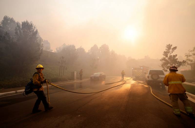 US: 60,000 in Southern California to evacuate after blaze grows