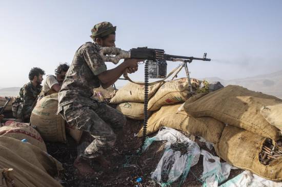 Yemeni forces push in Marib, ignoring Houthi threat of attack on UAE
