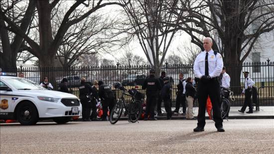 Hundreds demonstrate in front of White House demanding citizenship