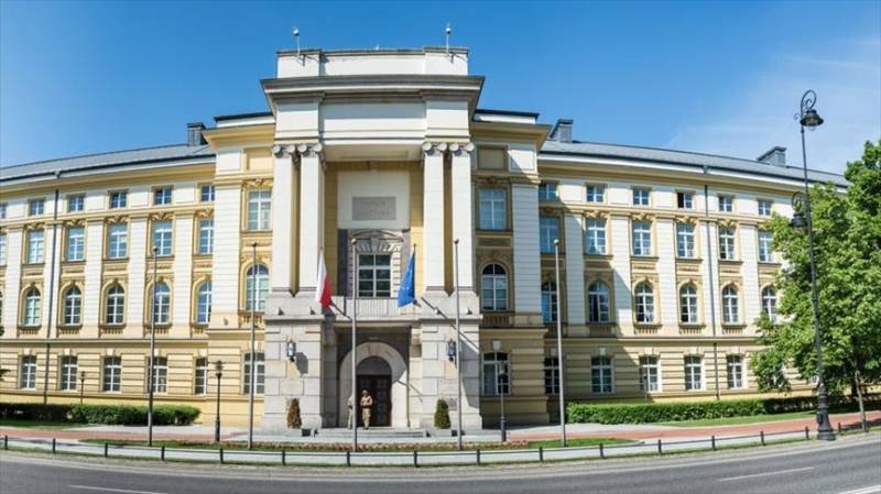 Poland’s president vetoes controversial media bill