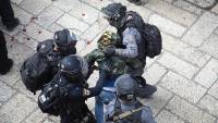 “Israeli” army assaults 3 Palestinian workers in West Bank