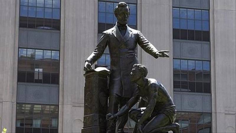 US city of Boston removes controversial Lincoln statue