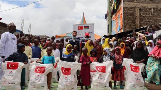 Turkey provides needy Kenyans with food, hygiene kits