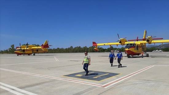 2 planes sent by Spain arrive in Turkey to help fight forest fires