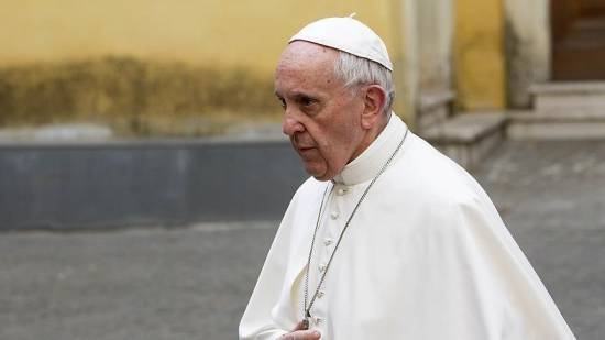 Pope Francis urges globally coordinated action to tackle refugee problem
