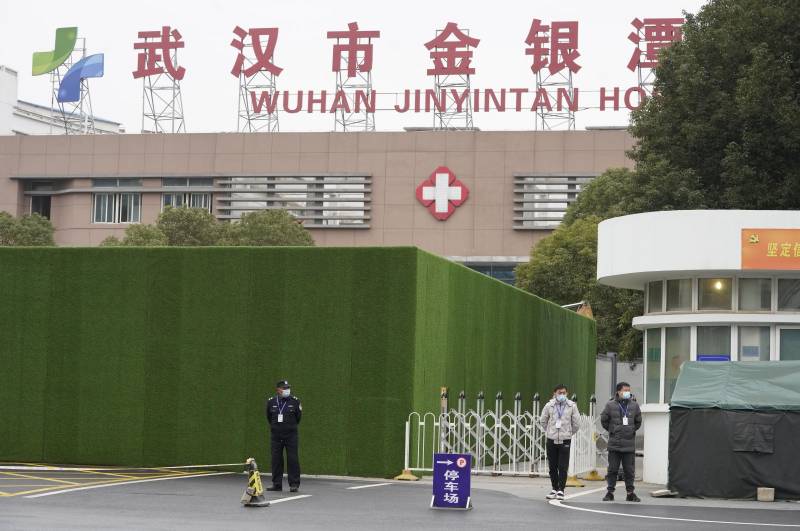 WHO experts visit Wuhan hospital that treated 1st COVID-19 cases