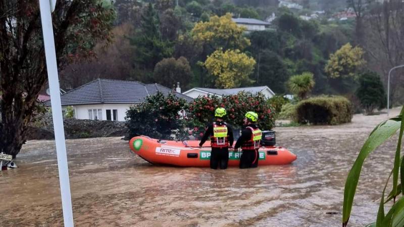 Families flee as &#039;frightening&#039; floods hit New Zealand