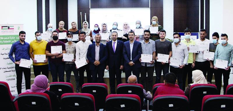 Kuwait’s IICO launches project to support Palestinian students