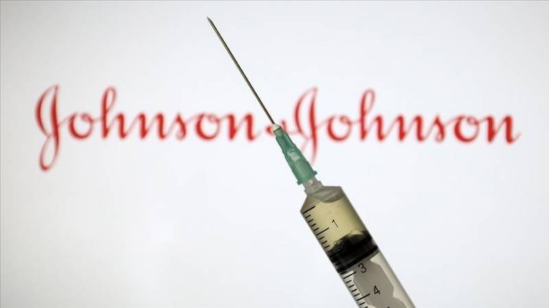 US health panel recommends resumption of J&amp;J vaccine