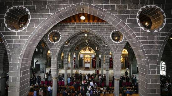 1st service held in renovated Armenian church in Turkish southeast