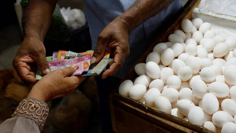 Sri Lanka president seeks unity government amid economic crisis