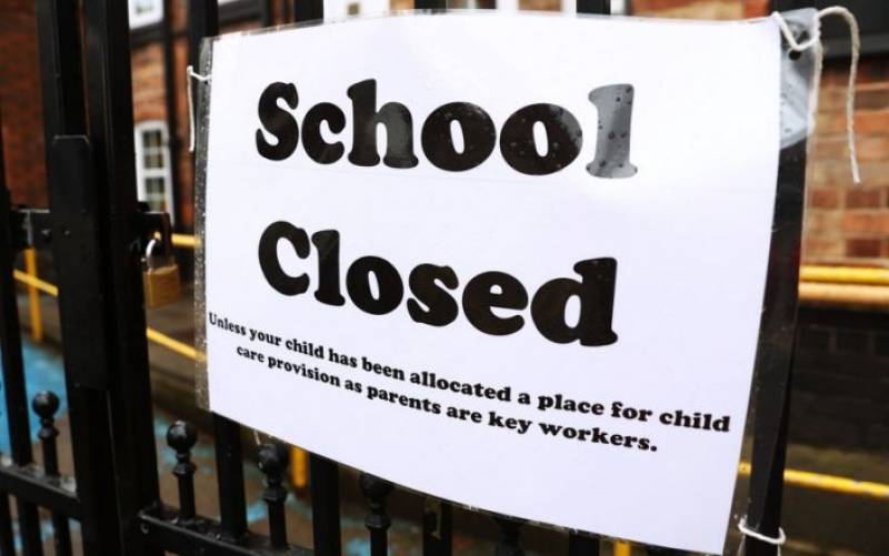 UK: Teachers demand that all schools stay closed