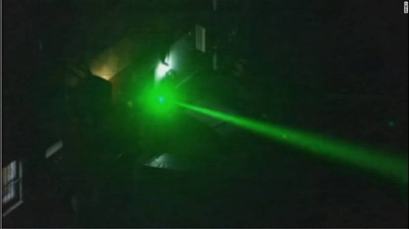 US: Two men arrested for pointing lasers at police helicopter