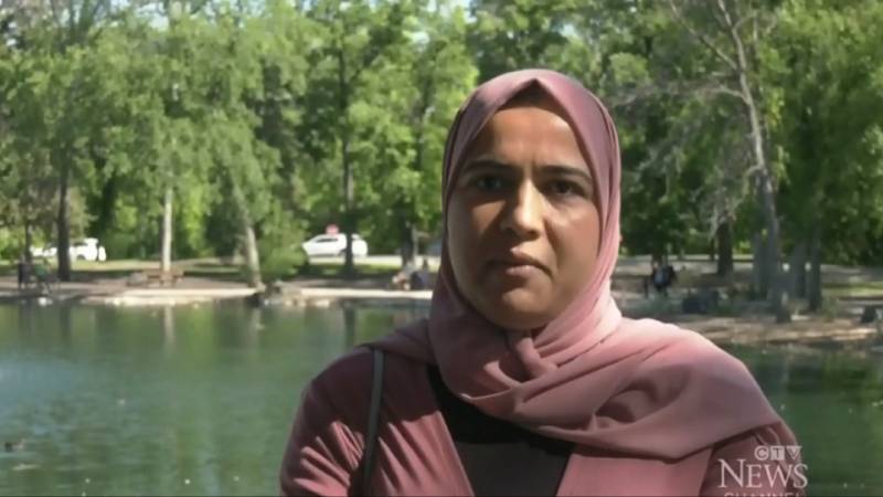 Muslim women wearing burkinis barred from pool in Canada