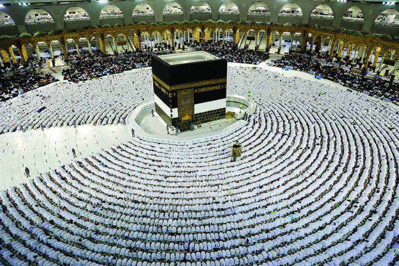 Maskless pilgrims launch largest hajj of COVID era
