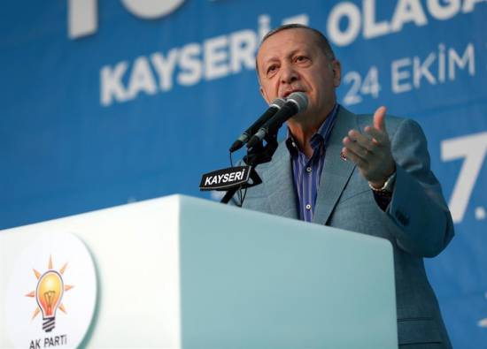 President Erdoğan slams Macron, says he needs ’mental checks’