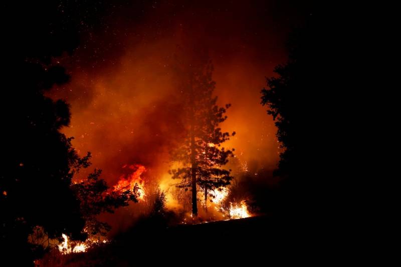 US: Raging wildfires destroy Washington town, roar through California, Oregon