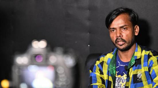 Do not sing, police tell &#039;out-of-tune&#039; Bangladeshi singer