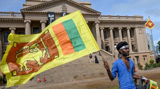 Sri Lanka to restart IMF bailout talks amid economic crisis