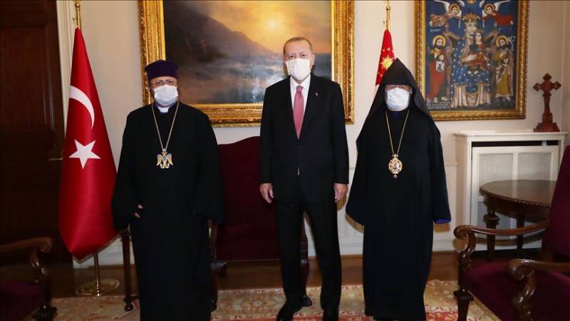 Turkish leader attends funeral ceremony held for Christian deceased AK Party deputy