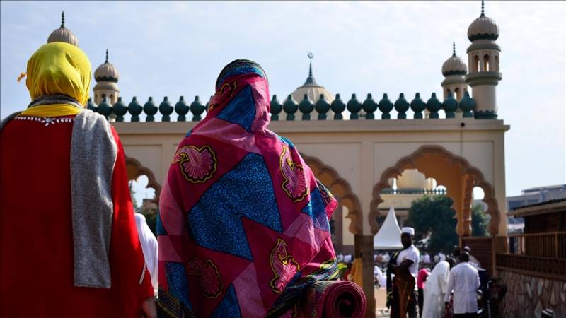 40 Ugandan women removed from plane over fake COVID certificates