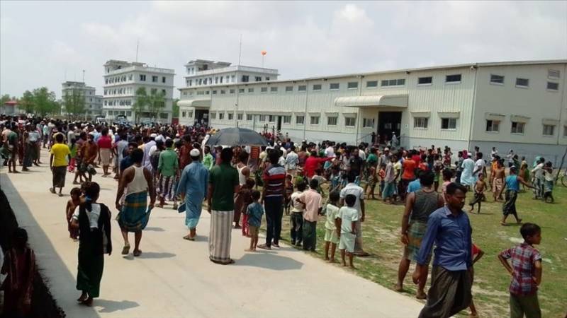 UN officials visit Rohingya camp on remote Bangladeshi isle