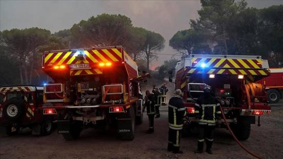 2 die, 24 injured on 3rd day of wildfires in southern France