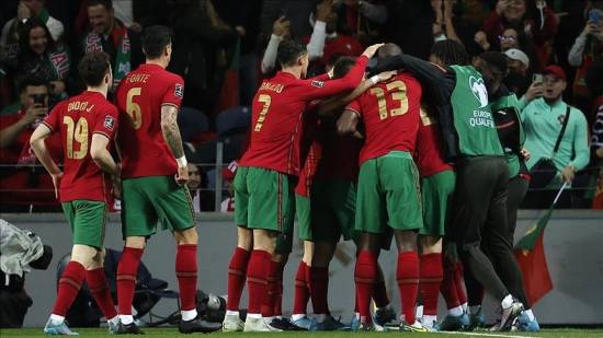 Bruno Fernandes scores double, sending Portugal to 2022 World Cup