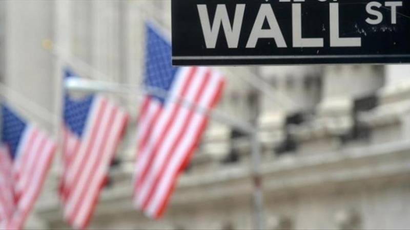 US stocks end mostly lower on China data, recession fears