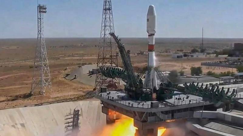 Russia puts Iranian satellite into orbit amid Ukraine conflict