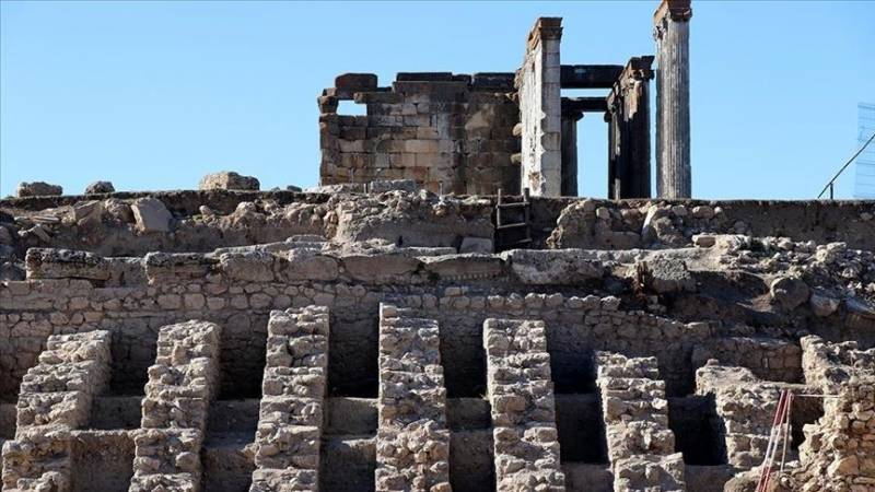 Bone workshop, oil lamp shop unearthed in ancient city in Turkey