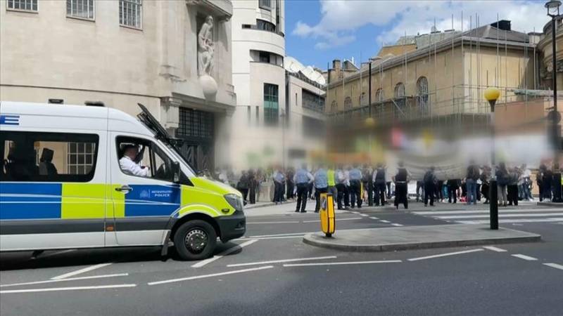 Terror organization PKK supporters assault Azerbaijani man during London march