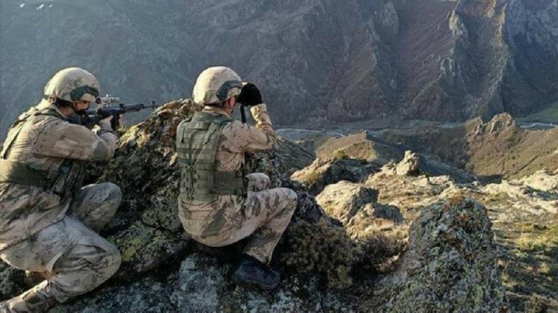 Two Turkish soldiers killed in northern Iraq anti-terror operation