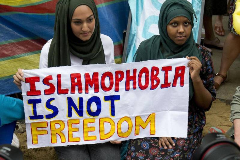 British minister attacks 'acceptable' Islamophobia