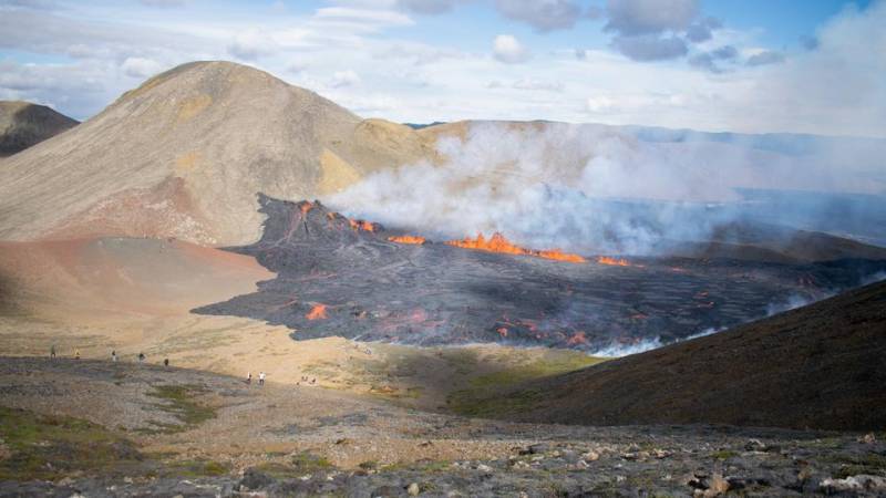 Volcano erupts again near Iceland&#039;s capital Reykjavik
