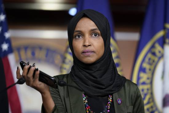 US: Omar says she&#039;s &#039;confident&#039; Pelosi will take action in Islamophobia controversy