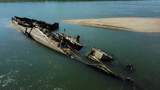 Sunken WW2 German warships resurface in Danube River